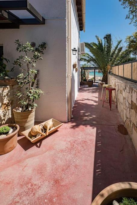 Sea And Sun Metaxy Mas, Brand-New, Beachfront ! Chania  Exterior foto